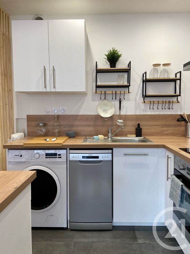 Appartement T3 &agrave; louer - 4 pi&egrave;ces - 64,94 m2 - Grenoble - 38 - RHONE-ALPES