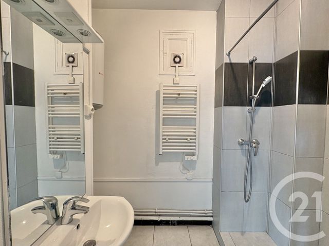 Appartement T3 &agrave; louer - 3 pi&egrave;ces - 82,77 m2 - Grenoble - 38 - RHONE-ALPES