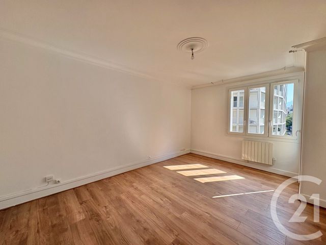 Appartement T3 &agrave; louer - 3 pi&egrave;ces - 82,77 m2 - Grenoble - 38 - RHONE-ALPES