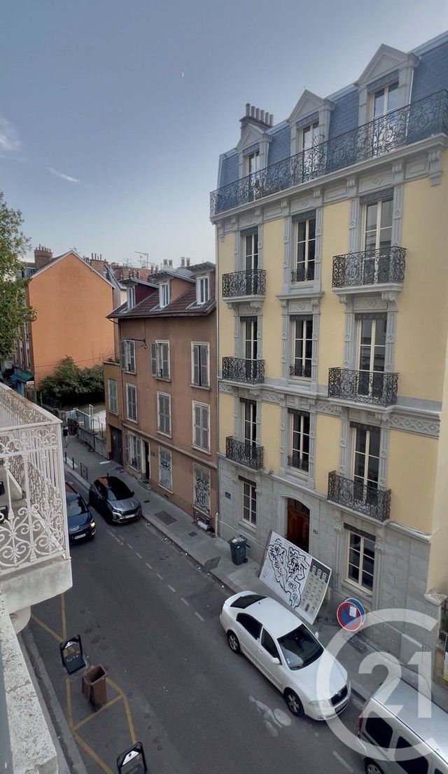 Appartement T4 &agrave; louer - 4 pi&egrave;ces - 55 m2 - Grenoble - 38 - RHONE-ALPES
