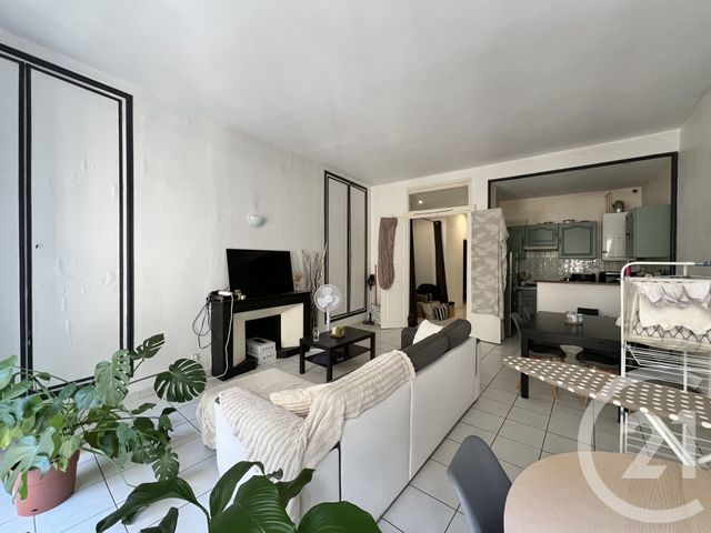 Appartement T3 &agrave; louer - 3 pi&egrave;ces - 62,31 m2 - Grenoble - 38 - RHONE-ALPES
