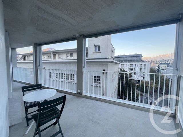 Appartement T3 &agrave; louer - 3 pi&egrave;ces - 72,40 m2 - Grenoble - 38 - RHONE-ALPES