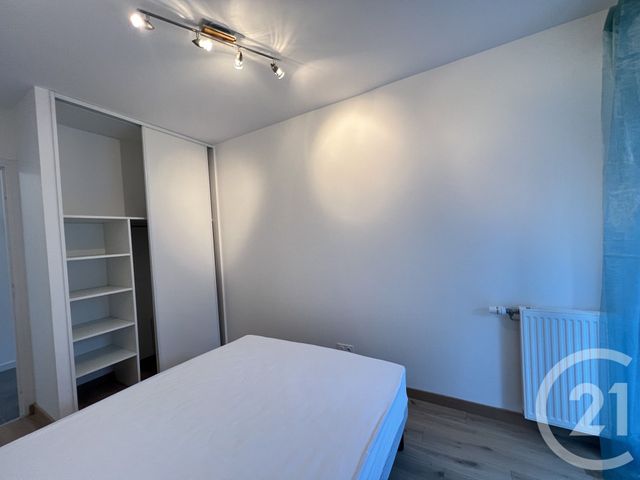 Appartement T3 &agrave; louer - 3 pi&egrave;ces - 72,40 m2 - Grenoble - 38 - RHONE-ALPES