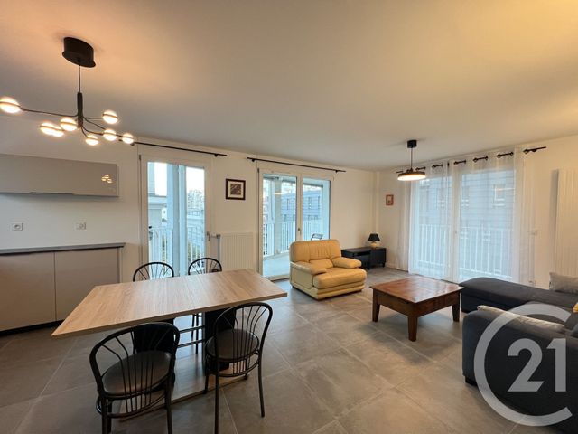 Appartement T3 &agrave; louer - 3 pi&egrave;ces - 72,40 m2 - Grenoble - 38 - RHONE-ALPES