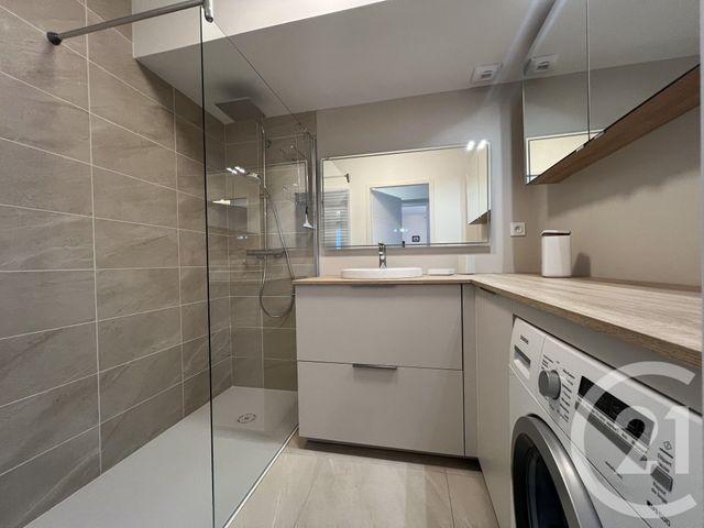Appartement T3 &agrave; louer - 3 pi&egrave;ces - 72,40 m2 - Grenoble - 38 - RHONE-ALPES