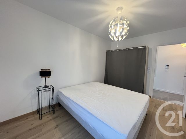 Appartement T3 &agrave; louer - 3 pi&egrave;ces - 72,40 m2 - Grenoble - 38 - RHONE-ALPES
