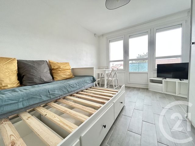 Appartement Studio &agrave; louer - 1 pi&egrave;ce - 17,74 m2 - Grenoble - 38 - RHONE-ALPES