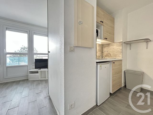 Appartement Studio &agrave; louer - 1 pi&egrave;ce - 17,74 m2 - Grenoble - 38 - RHONE-ALPES