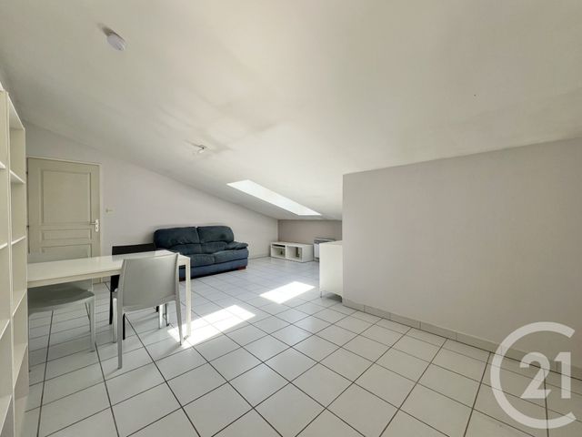 Appartement T2 &agrave; louer - 2 pi&egrave;ces - 39,38 m2 - Vif - 38 - RHONE-ALPES