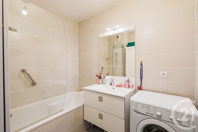 Appartement &agrave; vendre - 5 pi&egrave;ces - 103,75 m2 - Grenoble - 38 - RHONE-ALPES