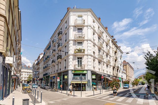 Appartement F3 &agrave; vendre - 3 pi&egrave;ces - 87,62 m2 - Grenoble - 38 - RHONE-ALPES