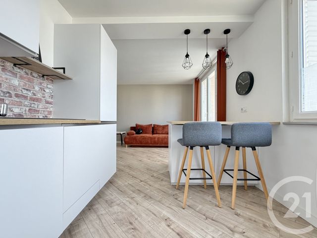 Appartement T3 &agrave; louer - 3 pi&egrave;ces - 59,05 m2 - Grenoble - 38 - RHONE-ALPES