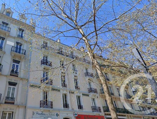 Appartement T2 &agrave; louer - 2 pi&egrave;ces - 32,55 m2 - Grenoble - 38 - RHONE-ALPES