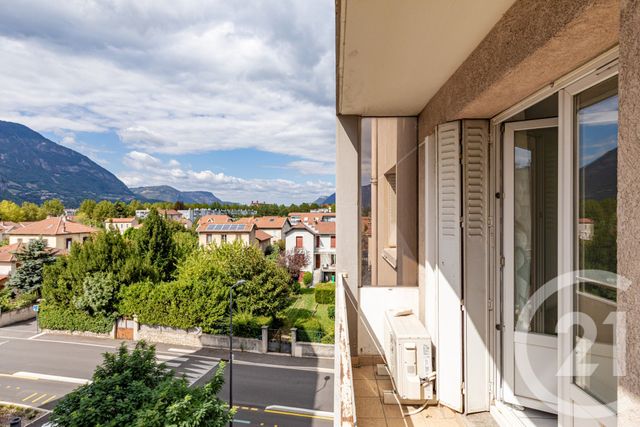 Appartement &agrave; vendre - 3 pi&egrave;ces - 63 m2 - Fontaine - 38 - RHONE-ALPES