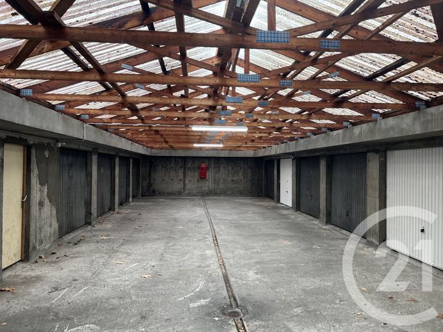 Parking &agrave; vendre - 15 m2 - Grenoble - 38 - RHONE-ALPES