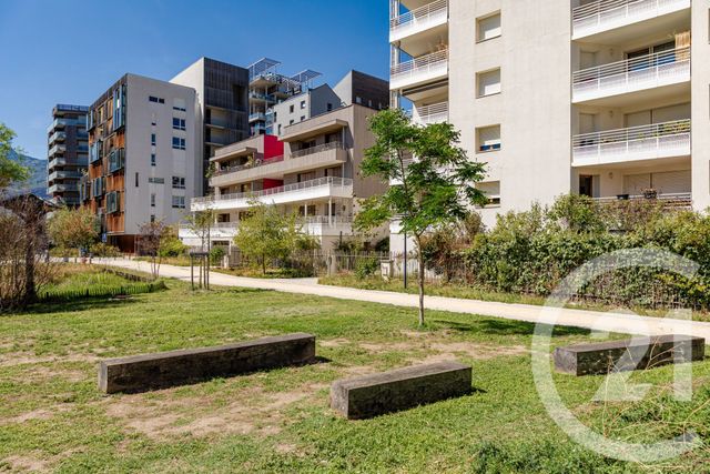 Appartement F4 &agrave; vendre - 4 pi&egrave;ces - 81 m2 - Grenoble - 38 - RHONE-ALPES