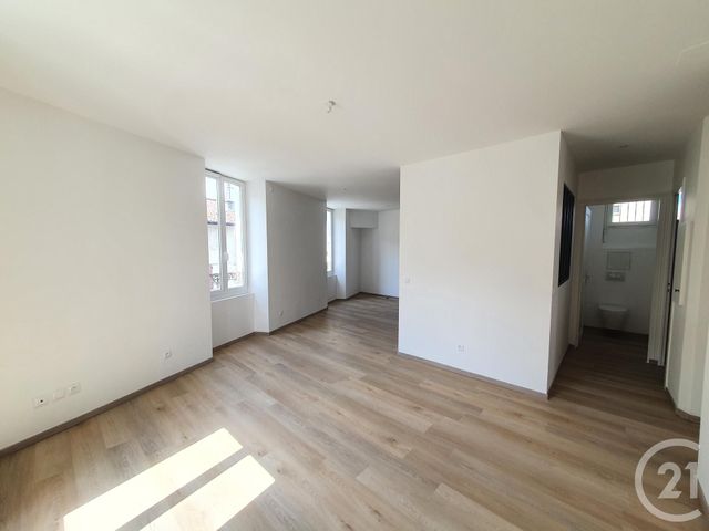 Appartement T3 &agrave; louer - 3 pi&egrave;ces - 68,06 m2 - Villard Bonnot - 38 - RHONE-ALPES