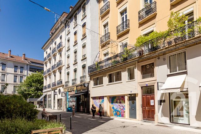 Appartement F3 &agrave; vendre - 3 pi&egrave;ces - 90 m2 - Grenoble - 38 - RHONE-ALPES