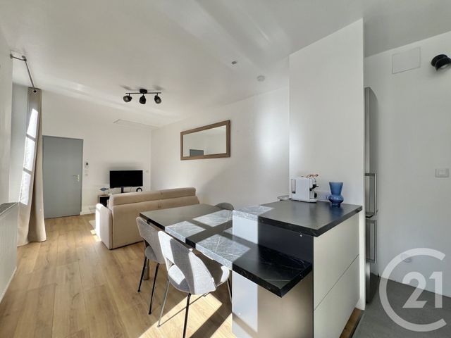 Appartement T2 &agrave; louer - 2 pi&egrave;ces - 40,70 m2 - Grenoble - 38 - RHONE-ALPES