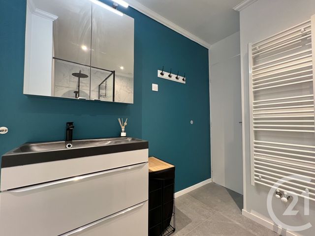 Appartement T2 &agrave; louer - 2 pi&egrave;ces - 40,70 m2 - Grenoble - 38 - RHONE-ALPES
