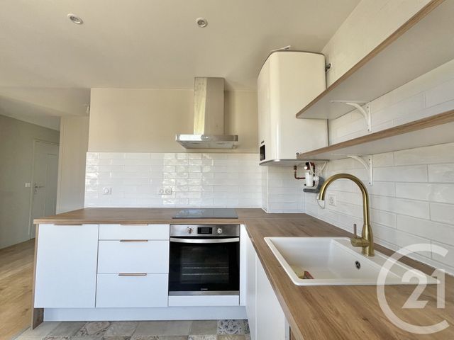 Appartement T3 &agrave; louer - 3 pi&egrave;ces - 49,46 m2 - Seyssinet Pariset - 38 - RHONE-ALPES