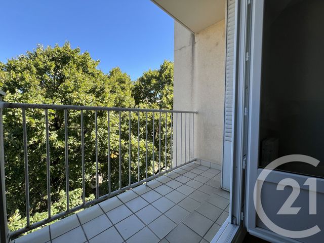 Appartement T3 &agrave; louer - 3 pi&egrave;ces - 49,46 m2 - Seyssinet Pariset - 38 - RHONE-ALPES