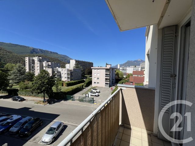 Appartement T3 &agrave; louer - 3 pi&egrave;ces - 49,46 m2 - Seyssinet Pariset - 38 - RHONE-ALPES