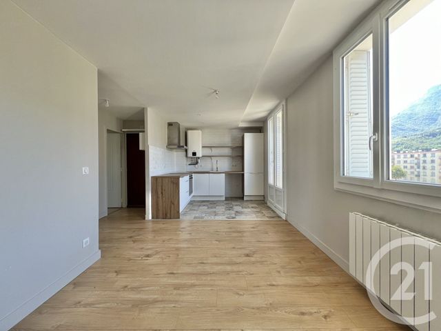 Appartement T3 &agrave; louer - 3 pi&egrave;ces - 49,46 m2 - Seyssinet Pariset - 38 - RHONE-ALPES