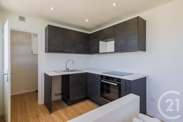 Appartement T4 &agrave; louer - 4 pi&egrave;ces - 66,44 m2 - Grenoble - 38 - RHONE-ALPES