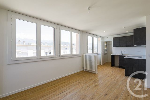 Appartement T4 &agrave; louer - 4 pi&egrave;ces - 66,44 m2 - Grenoble - 38 - RHONE-ALPES