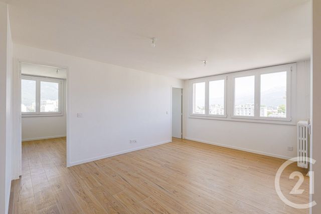 Appartement T4 &agrave; louer - 4 pi&egrave;ces - 66,44 m2 - Grenoble - 38 - RHONE-ALPES