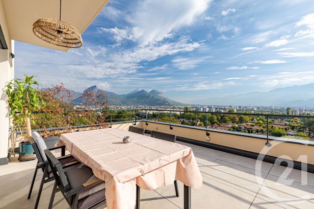 Maison &agrave; vendre - 8 pi&egrave;ces - 255 m2 - Seyssins - 38 - RHONE-ALPES