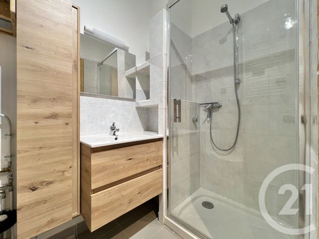 Appartement T2 &agrave; louer - 2 pi&egrave;ces - 30,75 m2 - Grenoble - 38 - RHONE-ALPES