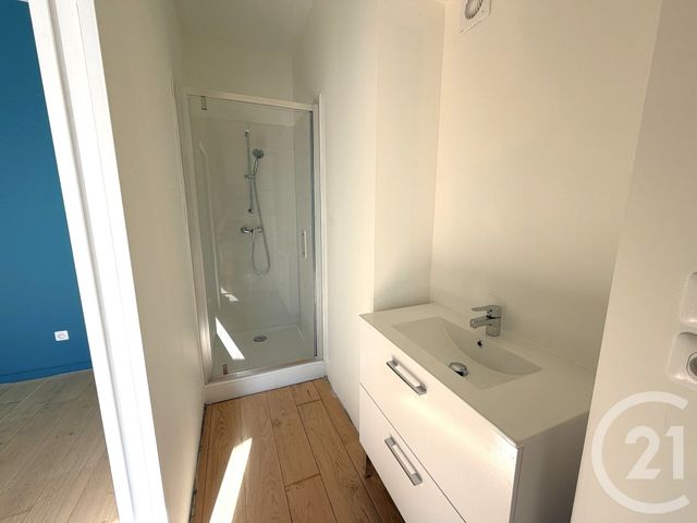 Local commercial à louer - 30.0 m2 - 38 - Isere