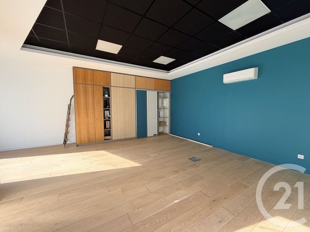 Local commercial à louer - 30.0 m2 - 38 - Isere