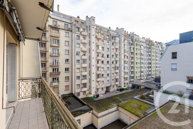 Appartement T3 &agrave; vendre - 3 pi&egrave;ces - 82,80 m2 - Grenoble - 38 - RHONE-ALPES
