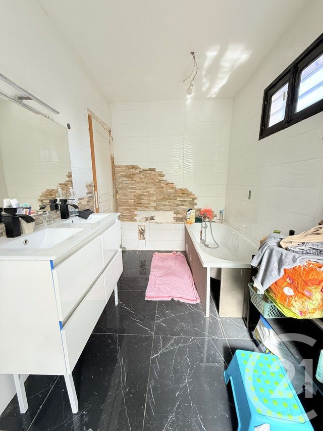 Maison à vendre - 5 pièces - 121 m2 - Franconville La Garenne - 95 - ILE-DE-FRANCE