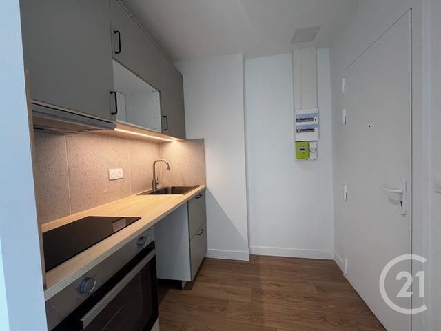 Appartement &agrave; louer - 2 pi&egrave;ces - 27,97 m2 - St Denis - 93 - ILE-DE-FRANCE