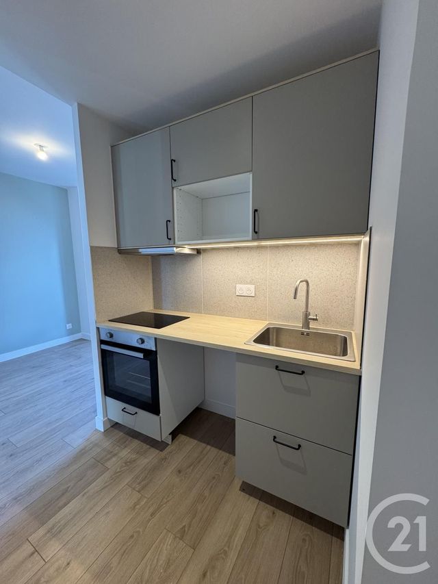 Appartement &agrave; louer - 2 pi&egrave;ces - 27,97 m2 - St Denis - 93 - ILE-DE-FRANCE