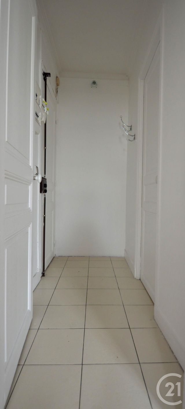 Appartement F2 &agrave; louer - 2 pi&egrave;ces - 33,08 m2 - La Plaine St Denis - 93 - ILE-DE-FRANCE