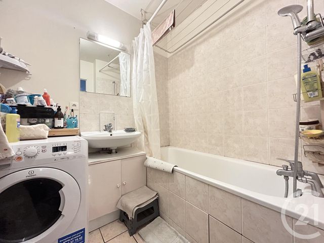 Appartement F3 &agrave; louer - 3 pi&egrave;ces - 63,74 m2 - La Plaine St Denis - 93 - ILE-DE-FRANCE