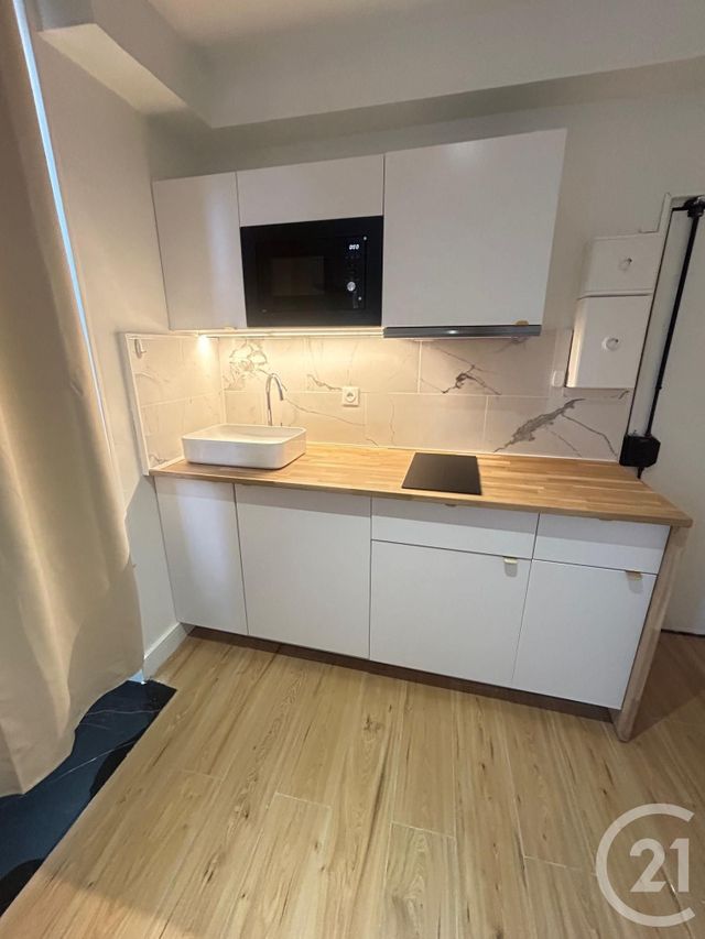 Appartement F1 &agrave; louer - 1 pi&egrave;ce - 21,94 m2 - La Plaine St Denis - 93 - ILE-DE-FRANCE