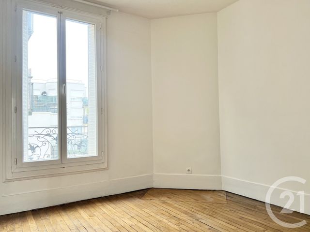 Appartement &agrave; louer - 2 pi&egrave;ces - 43,87 m2 - La Plaine St Denis - 93 - ILE-DE-FRANCE