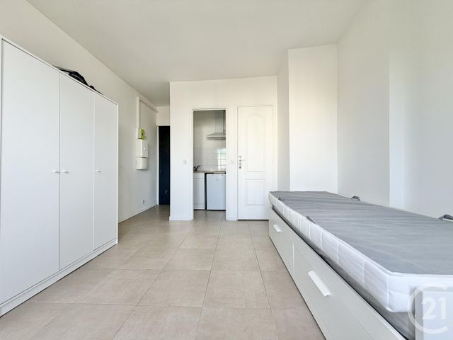 Appartement Studio &agrave; louer - 1 pi&egrave;ce - 18 m2 - St Denis - 93 - ILE-DE-FRANCE