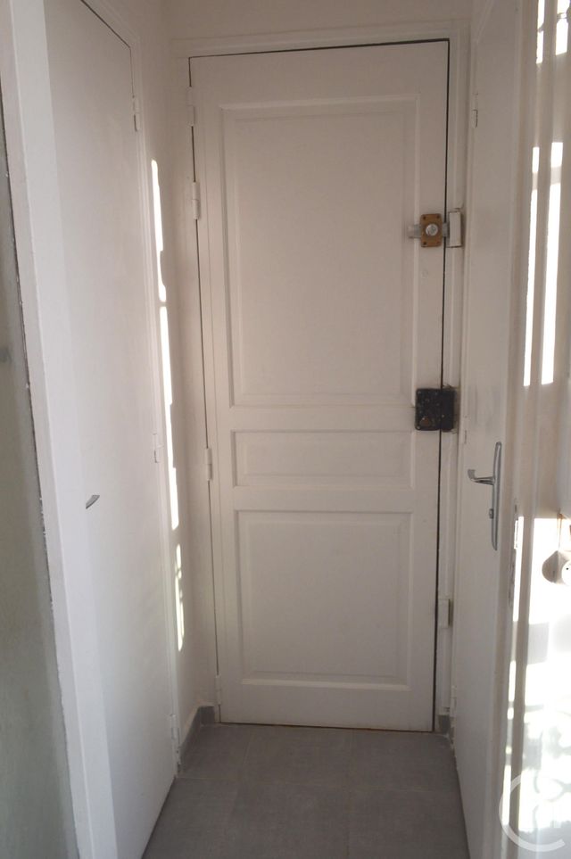 Appartement F1 &agrave; louer - 1 pi&egrave;ce - 24,62 m2 - St Denis - 93 - ILE-DE-FRANCE