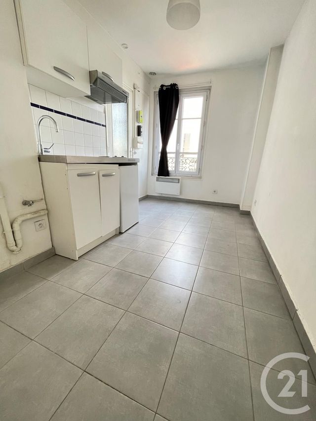 Appartement F1 &agrave; louer - 1 pi&egrave;ce - 24,62 m2 - St Denis - 93 - ILE-DE-FRANCE