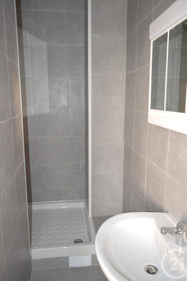 Appartement F1 &agrave; louer - 1 pi&egrave;ce - 24,62 m2 - St Denis - 93 - ILE-DE-FRANCE