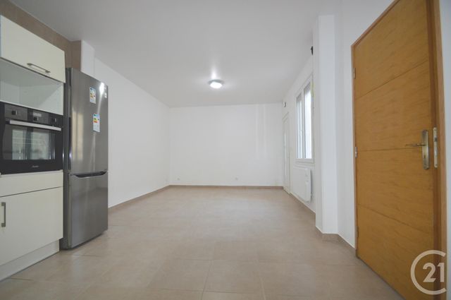 Appartement F2 &agrave; louer - 2 pi&egrave;ces - 42,71 m2 - La Plaine St Denis - 93 - ILE-DE-FRANCE