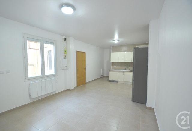 Appartement F2 &agrave; louer - 2 pi&egrave;ces - 42,71 m2 - La Plaine St Denis - 93 - ILE-DE-FRANCE