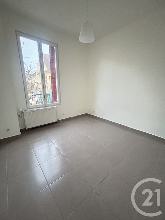 Maison &agrave; louer - 4 pi&egrave;ces - 73 m2 - Garges Les Gonesse - 95 - ILE-DE-FRANCE